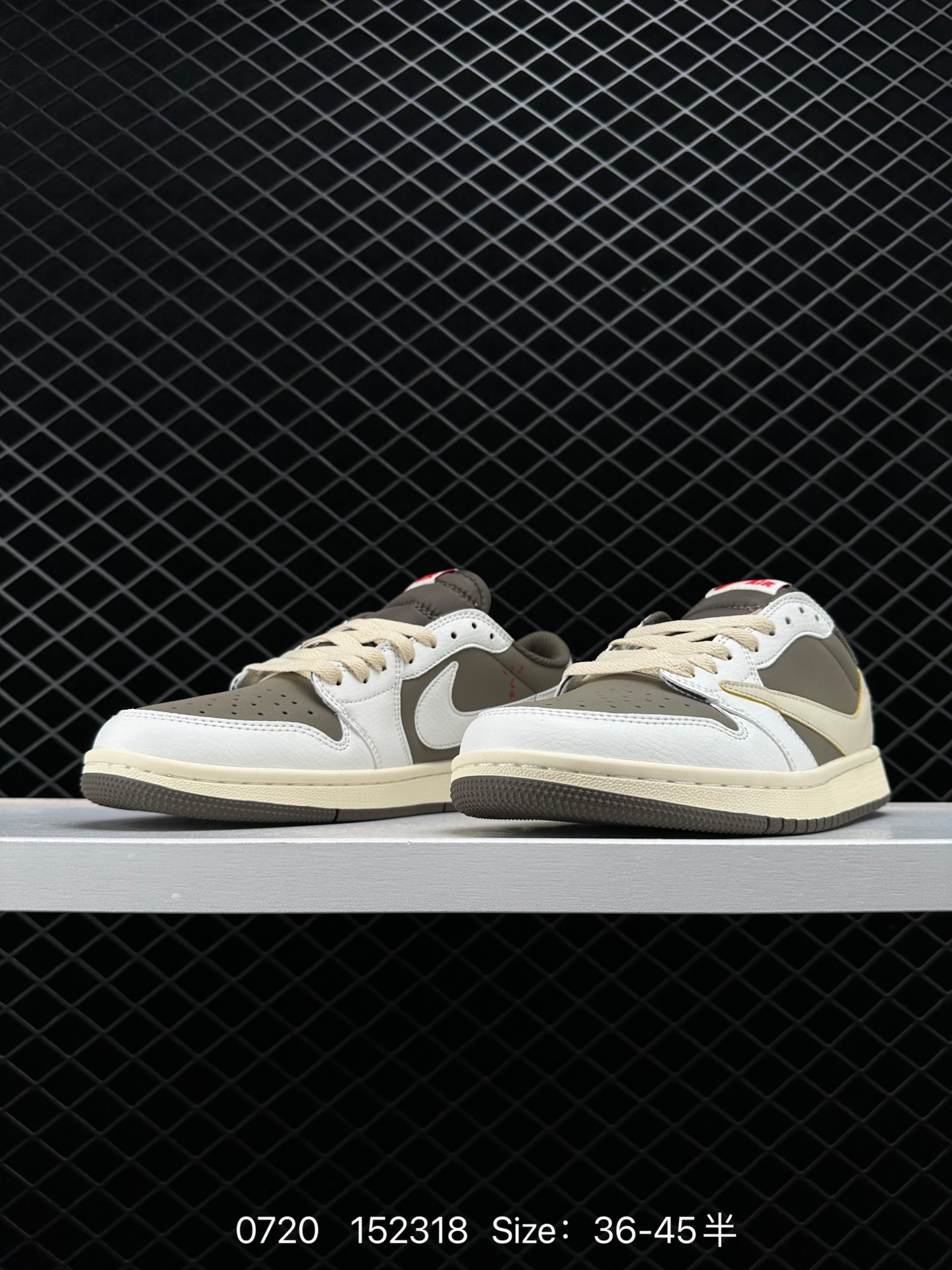 Travis Scott x Air Jordan 1 